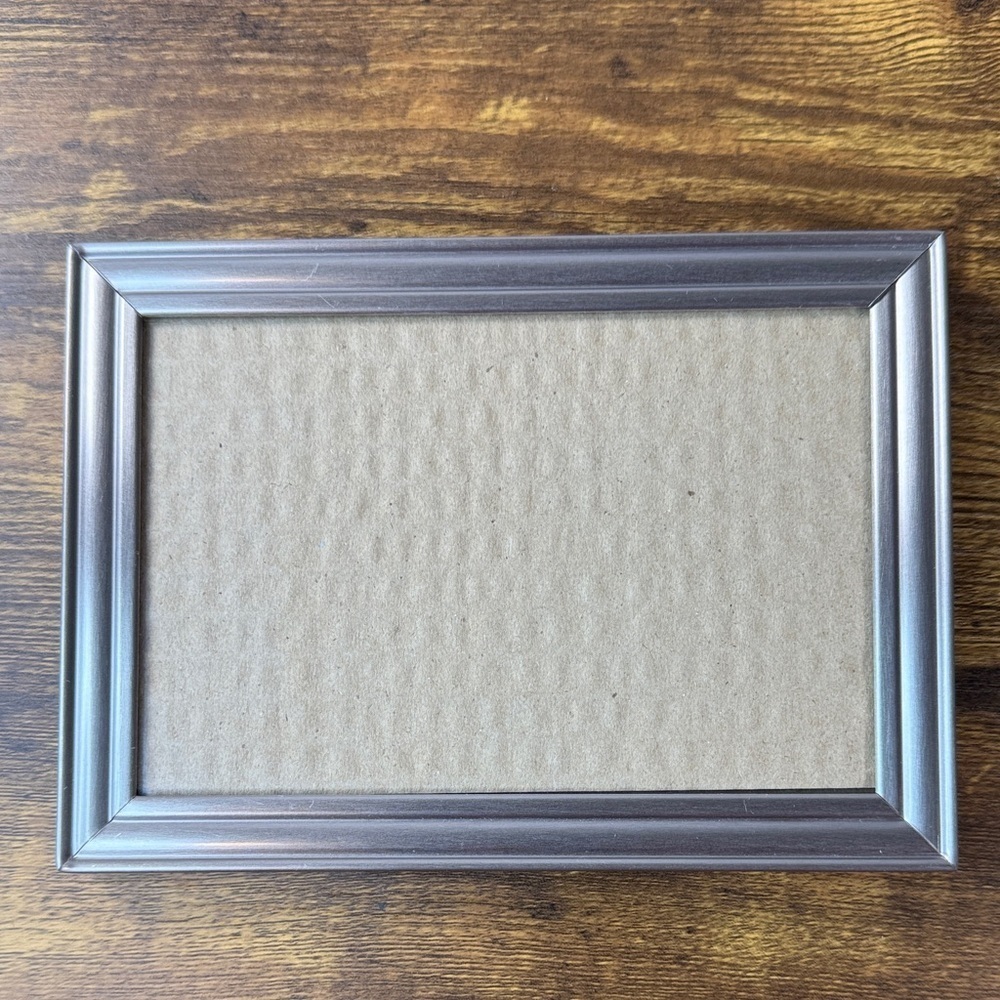 Silver Metal Photo Frame 7” x 5”